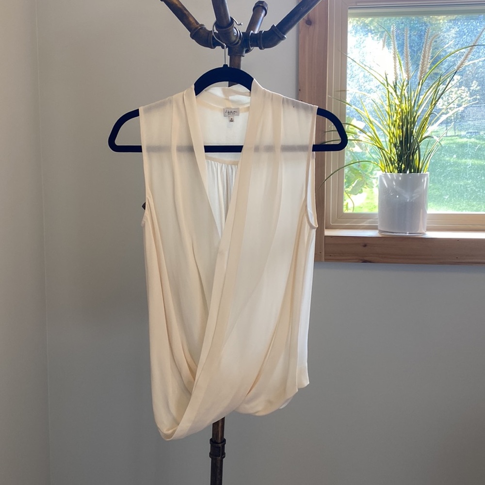 NWOT Aritzia 🐝 3 for $35 Babaton off-white Blouse 100% silk